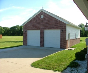 Garages/Driveways